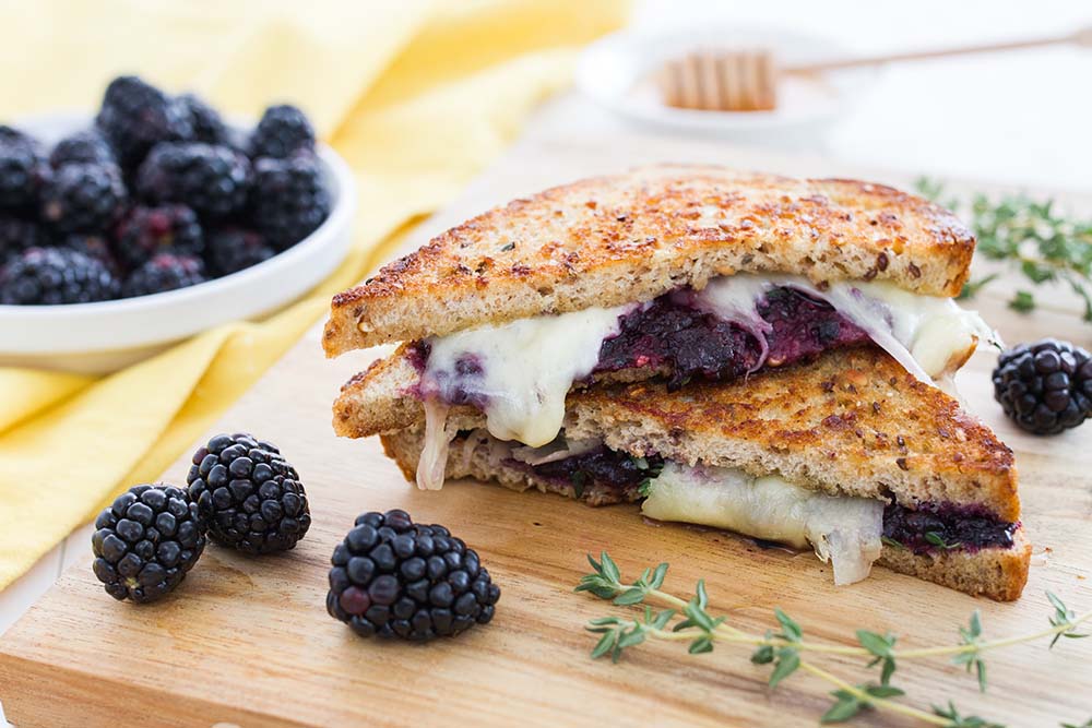 blackberry gruyere grilled cheese
