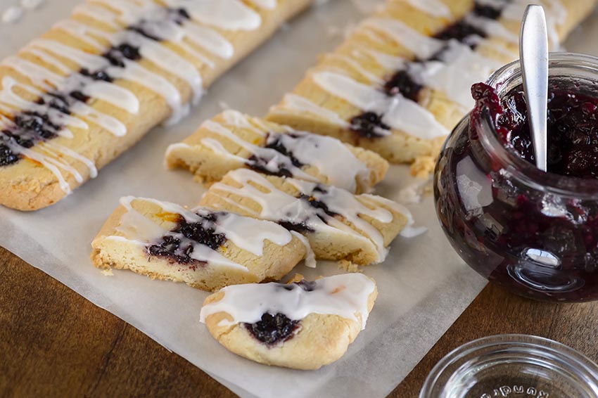 swedish almond and blackberry shortbread