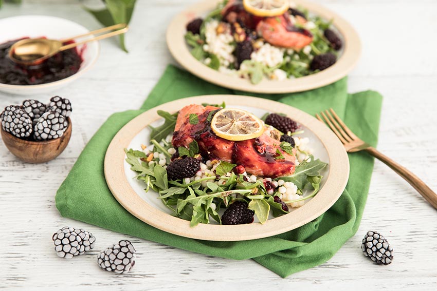 orego berries seared salmon with blackberry sauce salad